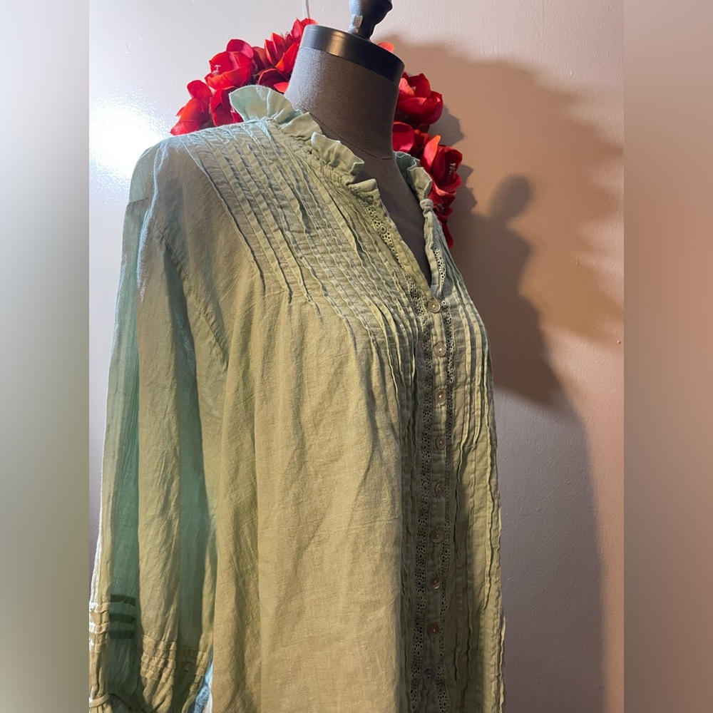 Chic Mint Button-Up Blouse - image 5